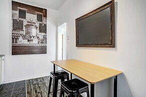 Chez Mont Royal Apartments