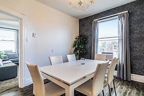 Chez Mont Royal Apartments