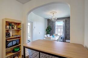 Chez Mont Royal Apartments