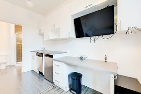 Chez Mont Royal Apartments