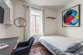 Chez Mont Royal Apartments