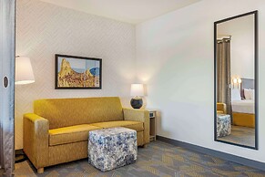 Home2 Suites By Hilton Colorado Springs Airport