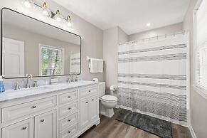 Beautiful Newly-renovated Home in Indian Hills