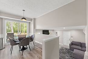 Beautiful Newly-renovated Home in Indian Hills