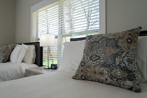 New Luxury Family Friendly Home Centrally Located