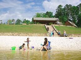 Private Resort - Lake Lanier Paradise