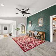 Private Resort - Lake Lanier Paradise