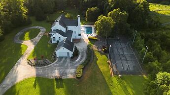 Private Resort - Lake Lanier Paradise