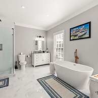 Private Resort - Lake Lanier Paradise