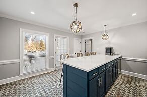 Private Resort - Lake Lanier Paradise