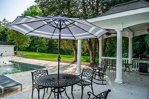 Private Resort - Lake Lanier Paradise