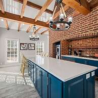 Private Resort - Lake Lanier Paradise