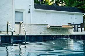 Private Resort - Lake Lanier Paradise