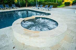 Private Resort - Lake Lanier Paradise