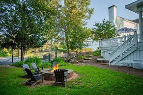 Private Resort - Lake Lanier Paradise