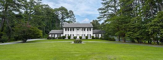 Mansion With Private Pool Bsktball Tennis Courts