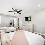 Mansion With Private Pool Bsktball Tennis Courts