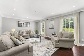 Mansion With Private Pool Bsktball Tennis Courts