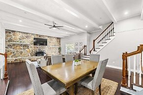 Mansion With Private Pool Bsktball Tennis Courts