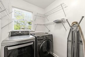 Mansion With Private Pool Bsktball Tennis Courts