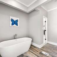 Mansion With Private Pool Bsktball Tennis Courts