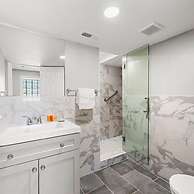 Mansion With Private Pool Bsktball Tennis Courts