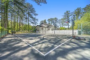Mansion With Private Pool Bsktball Tennis Courts