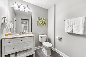 Mansion With Private Pool Bsktball Tennis Courts