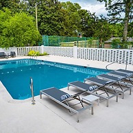 Mansion With Private Pool Bsktball Tennis Courts