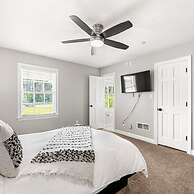 Mansion With Private Pool Bsktball Tennis Courts