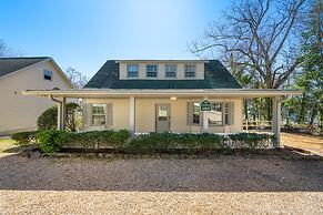 Beautifully Modern Cottage in Historic Norcross