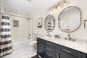 Beautifully Modern Cottage in Historic Norcross