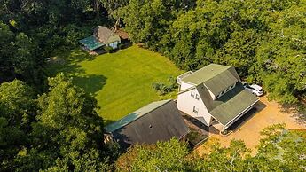 Beautifully Modern Cottage in Historic Norcross