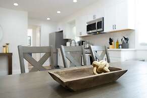 Beautifully Modern Cottage in Historic Norcross