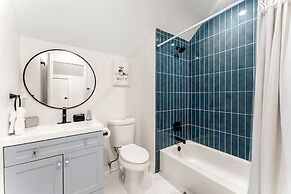 Peaceful Modern Historic Norcross Home