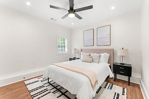 Peaceful Modern Historic Norcross Home