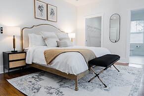 Beautiful Home Located In Historic Norcross