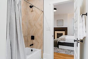 Beautiful Home Located In Historic Norcross