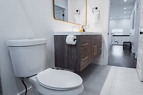 Beautiful Home Located In Historic Norcross