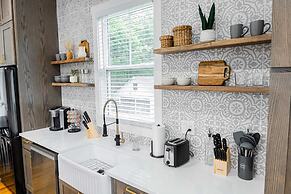 Beautiful Home Located In Historic Norcross