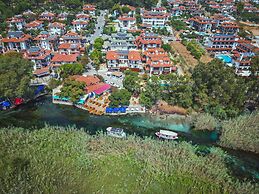 Akyaka Nehir Butik Otel