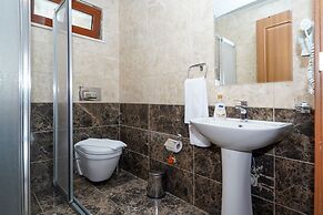 Akyaka Nehir Butik Otel