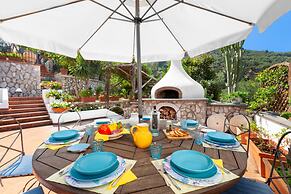 YourHome - Villa Mia