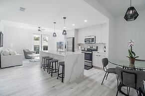 Handsboro Pointe Condo & Suites