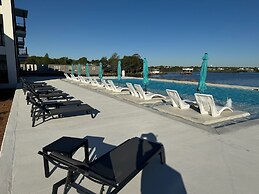 Handsboro Pointe Condo & Suites