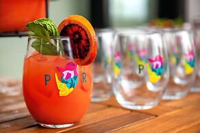 Cambria Hotel Denver Downtown RiNo