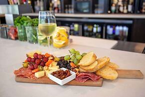 Cambria Hotel Denver Downtown RiNo