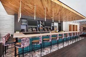 Cambria Hotel Denver Downtown RiNo