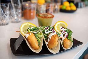 Cambria Hotel Denver Downtown RiNo