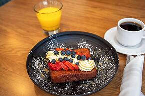 Cambria Hotel Denver Downtown RiNo